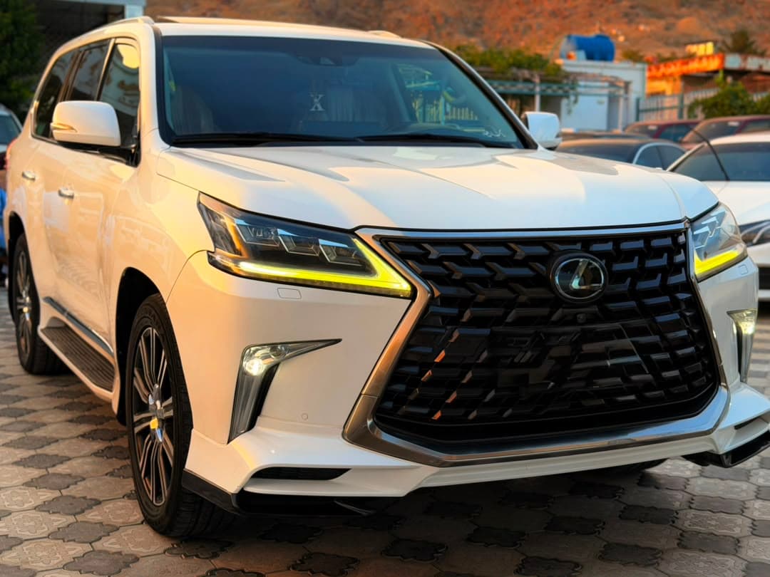 Lexus LX 570 2021 – Monthly only